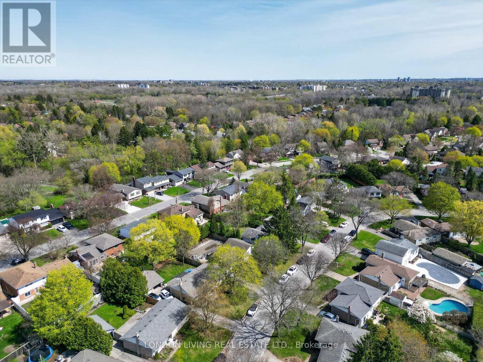 172 Meridene Crescent W, London North, Ontario  N5X 1G2 - Photo 39 - X13053036