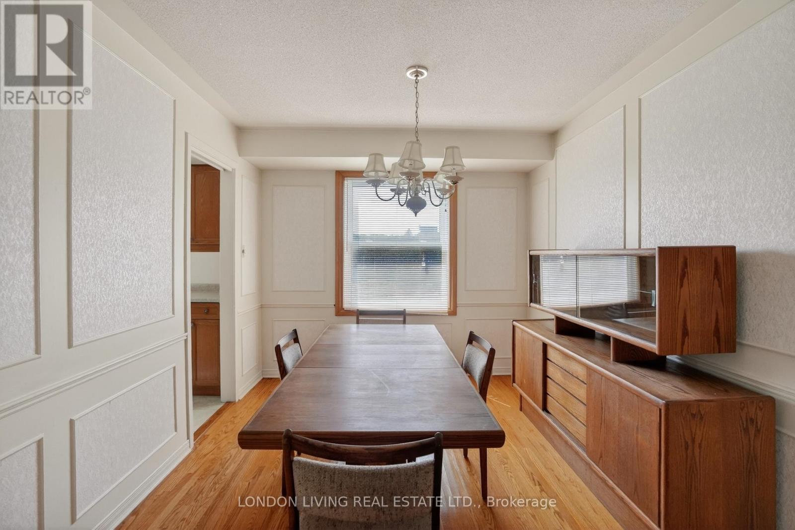 172 Meridene Crescent W, London North, Ontario  N5X 1G2 - Photo 7 - X13053036