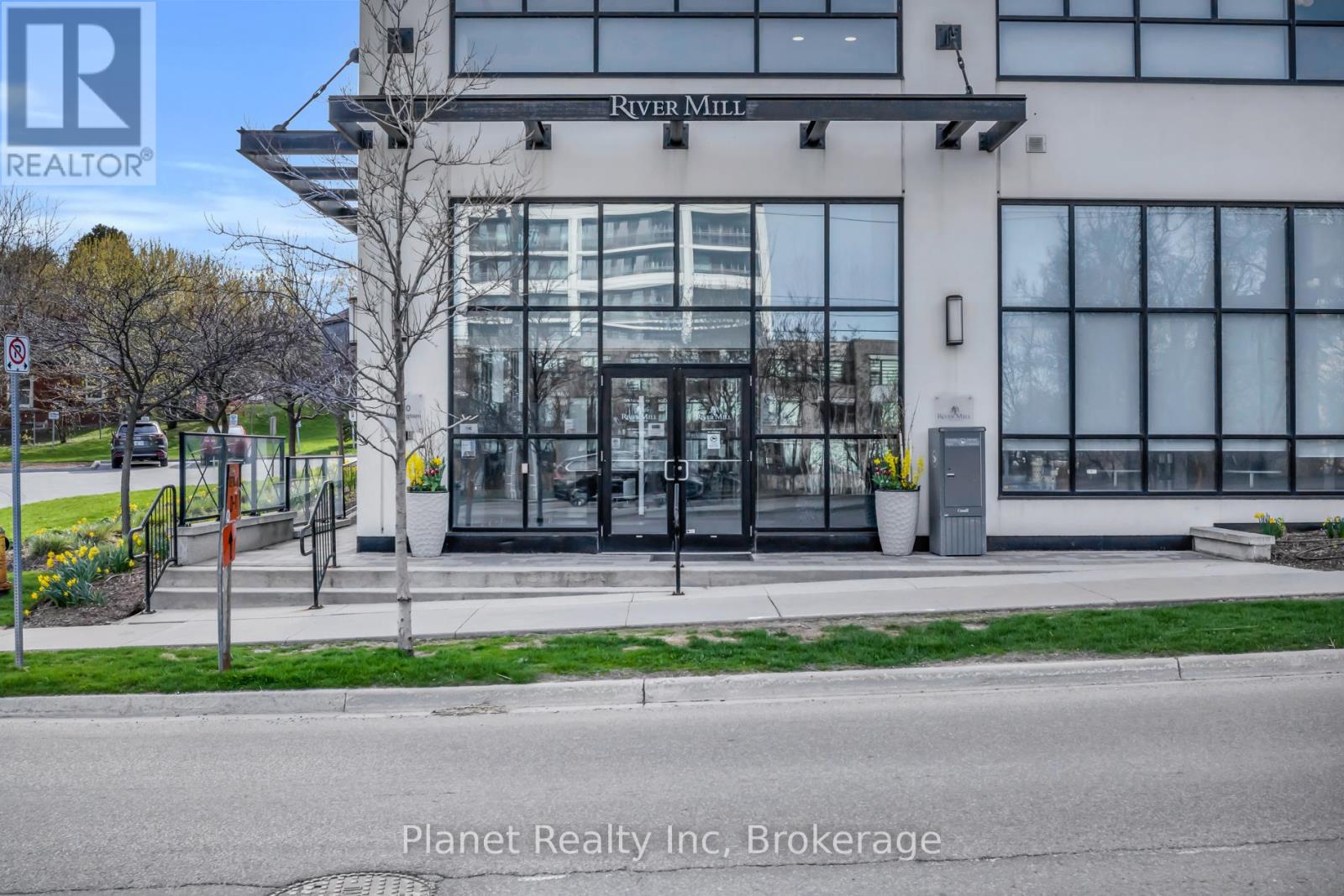 409 - 150 Wellington Street E, Guelph, Ontario  N1H 0B5 - Photo 3 - X13052954