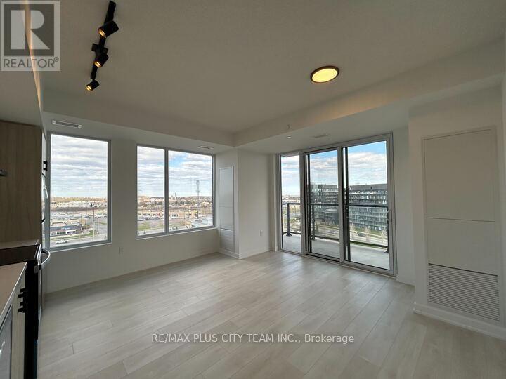 C807 - 4878 Powers Common, Burlington, Ontario  L7M 2B4 - Photo 4 - W13027292