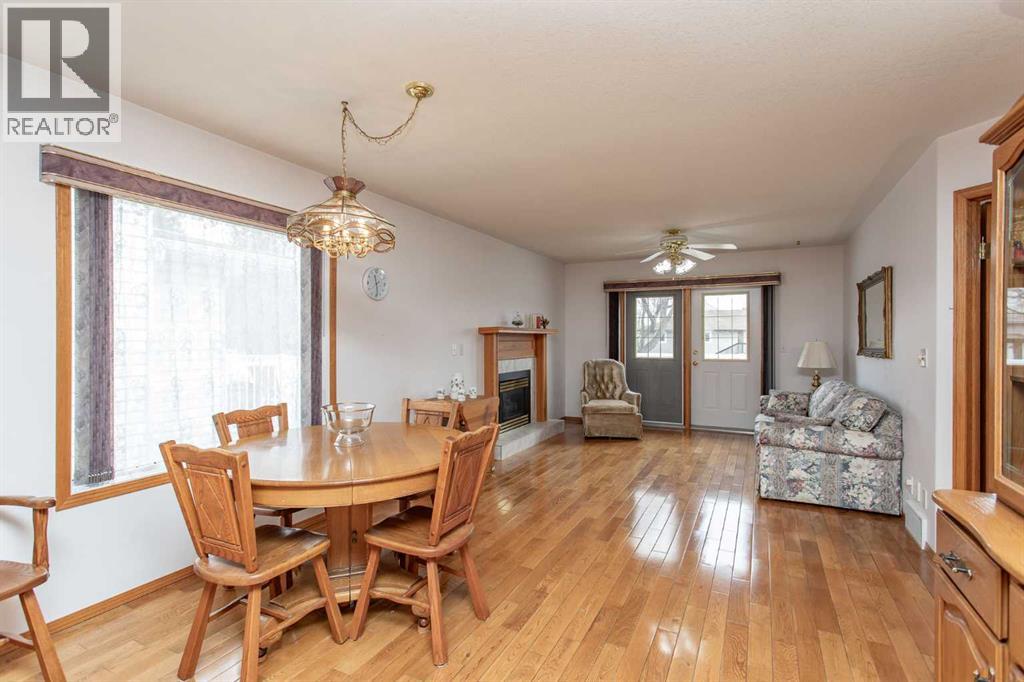 10, 5125 62 Street, Red Deer, Alberta  T4N 6Y3 - Photo 2 - A2304618