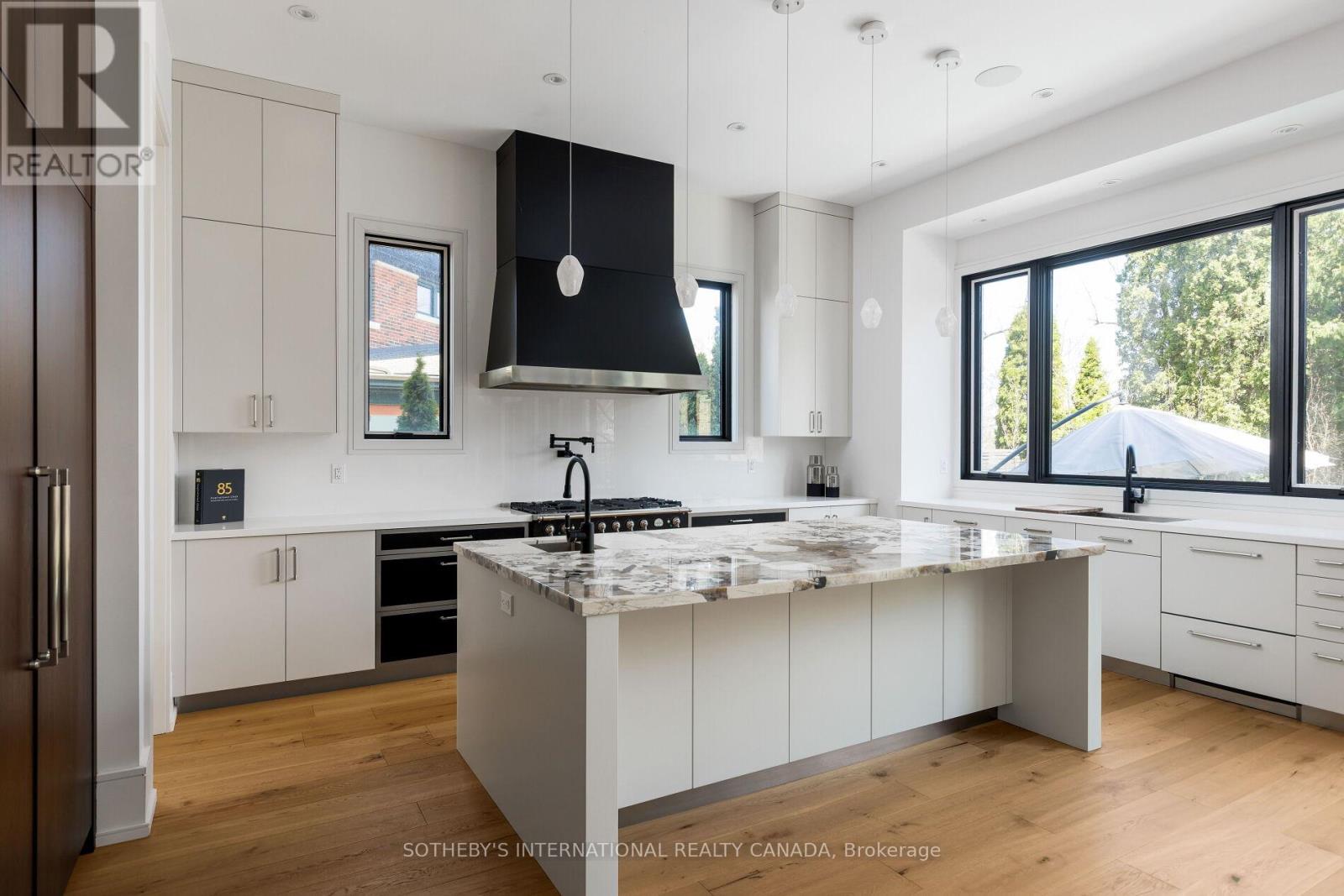 85 Kingsway Crescent, Toronto, Ontario  M8X 2R8 - Photo 11 - W13046780