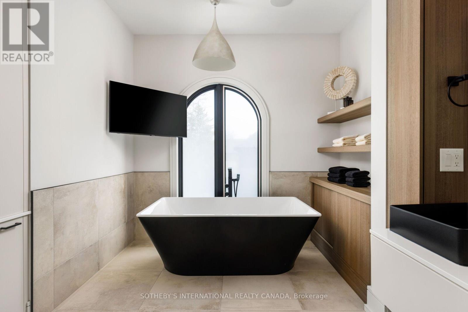 85 Kingsway Crescent, Toronto, Ontario  M8X 2R8 - Photo 22 - W13046780