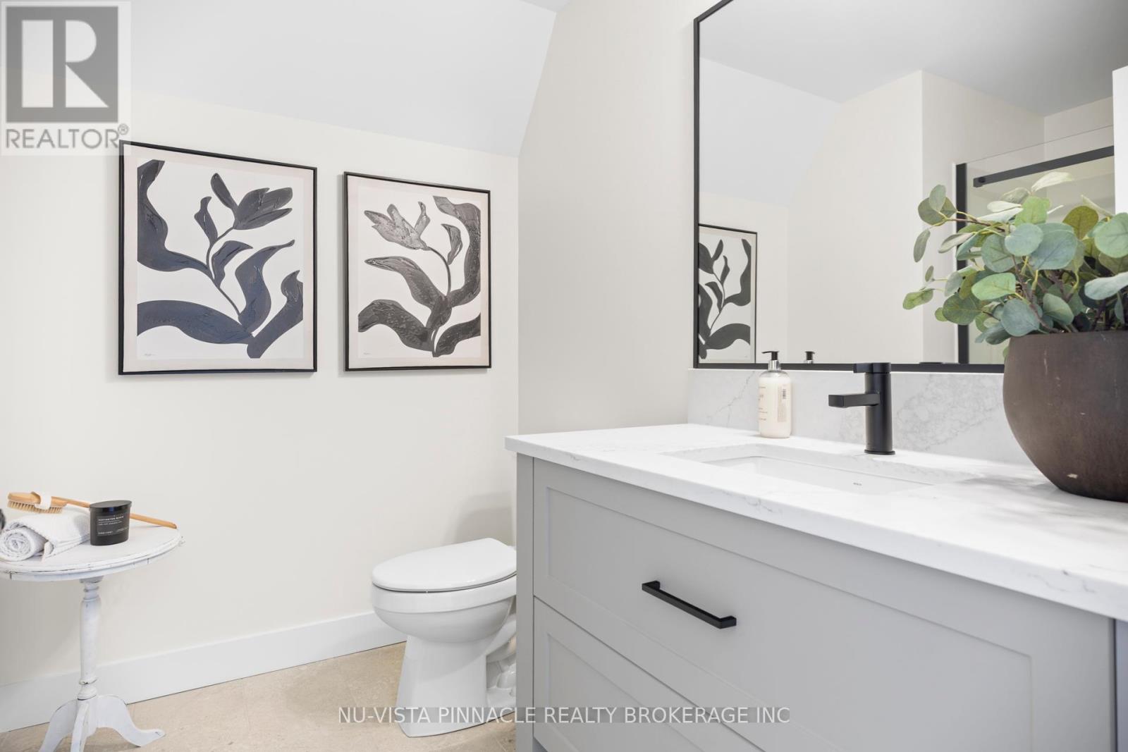 202 Harvest Lane, Thames Centre, Ontario  N0L 1G2 - Photo 31 - X12660874