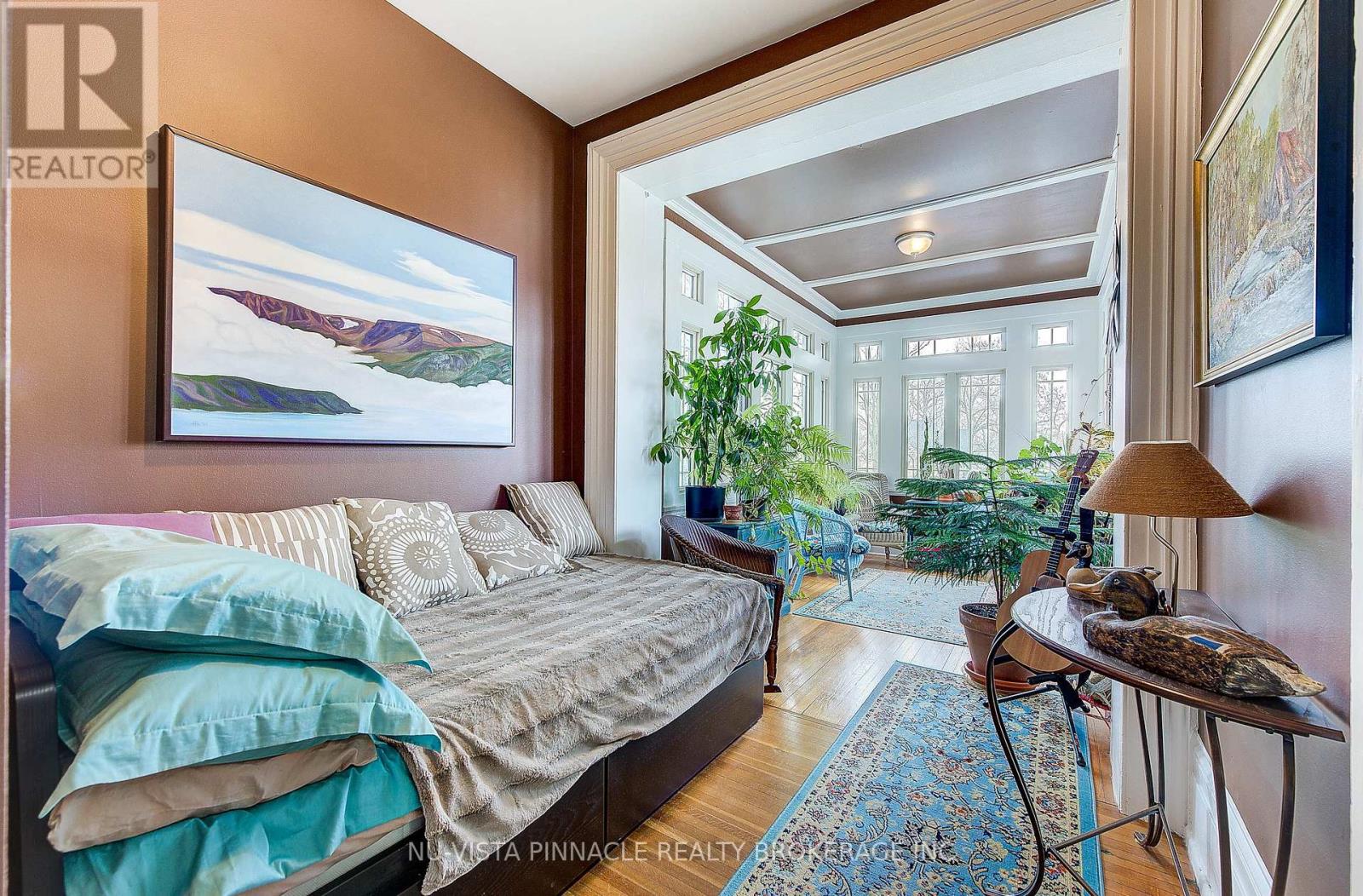 5 - 49 Ridout Street S, London South, Ontario  N6C 3W8 - Photo 8 - X12665808