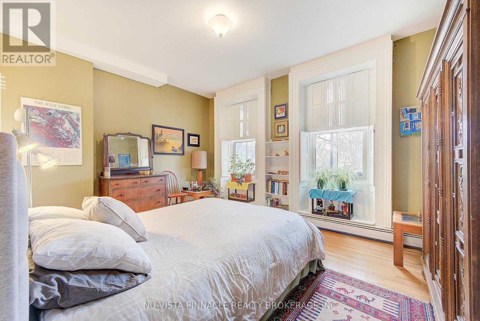 5 - 49 Ridout Street S, London South, Ontario  N6C 3W8 - Photo 4 - X12665808