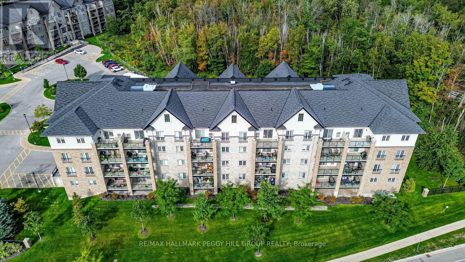 402 - 40 FERNDALE DRIVE S, Barrie, Ontario