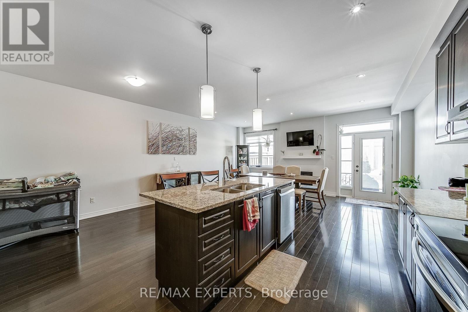 60 Humbershed Crescent, Caledon, Ontario  L7E 2X4 - Photo 12 - W12963992