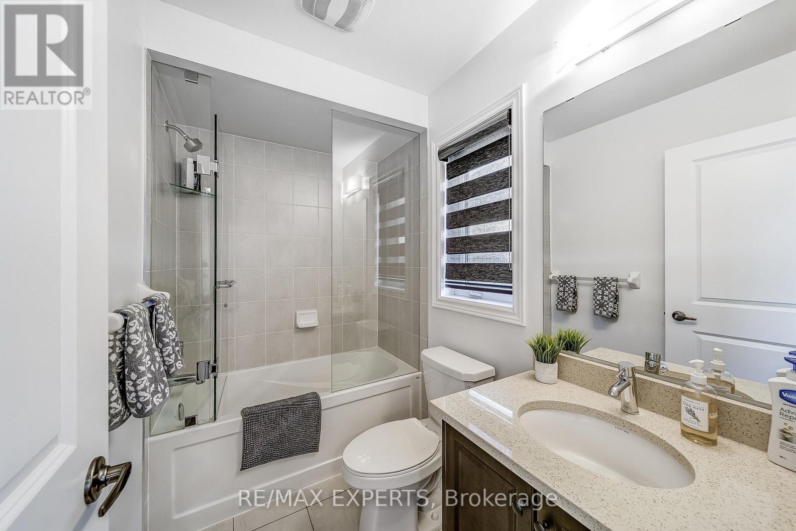 60 Humbershed Crescent, Caledon, Ontario  L7E 2X4 - Photo 28 - W12963992