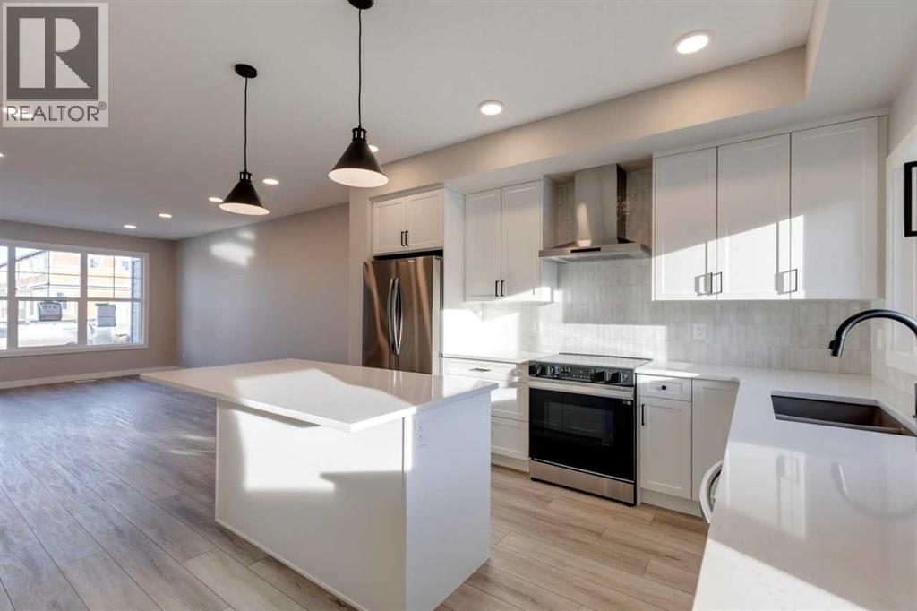 315 Fireside Drive, Cochrane, Alberta  T4C 2L6 - Photo 16 - A2283383