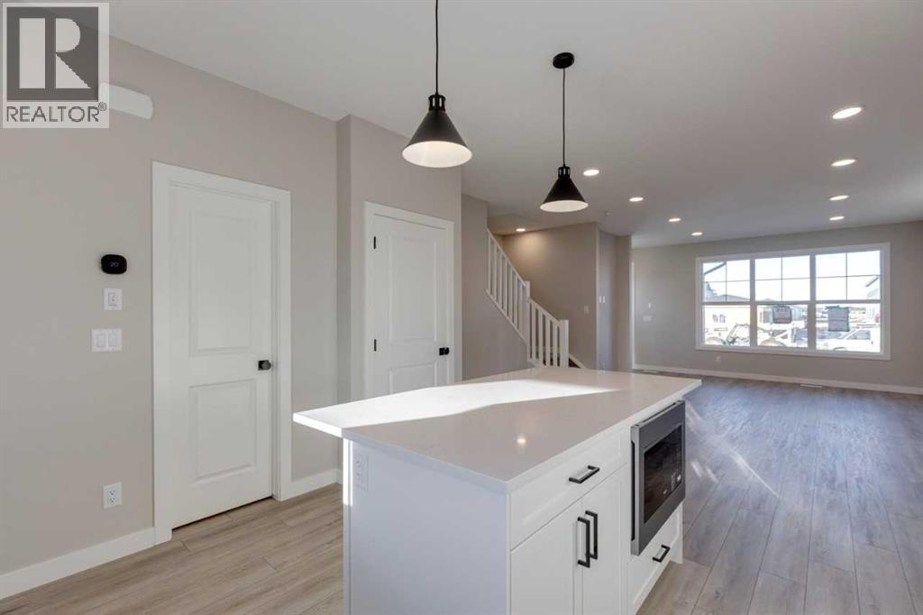 315 Fireside Drive, Cochrane, Alberta  T4C 2L6 - Photo 18 - A2283383