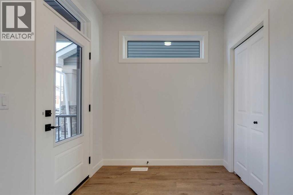 367 Fireside Drive, Cochrane, Alberta  T4C 3E1 - Photo 12 - A2283394