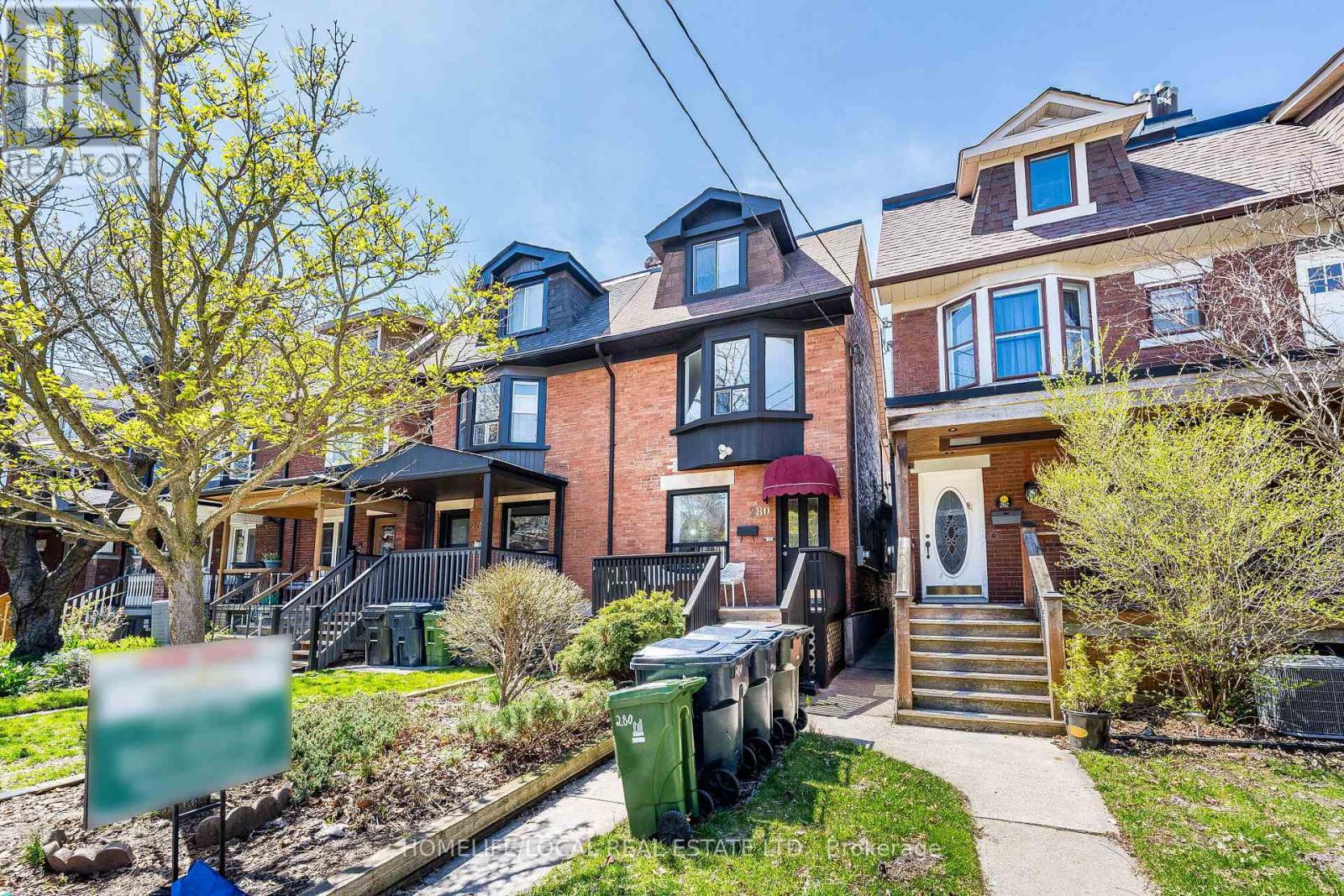 280 St Clarens Avenue, Toronto, Ontario  M6H 3W3 - Photo 2 - C13052878