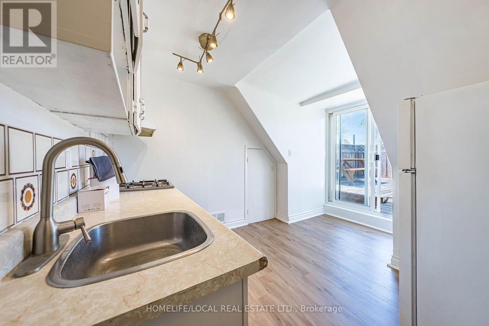 280 St Clarens Avenue, Toronto, Ontario  M6H 3W3 - Photo 33 - C13052878