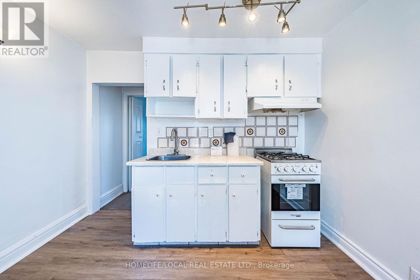 280 St Clarens Avenue, Toronto, Ontario  M6H 3W3 - Photo 35 - C13052878