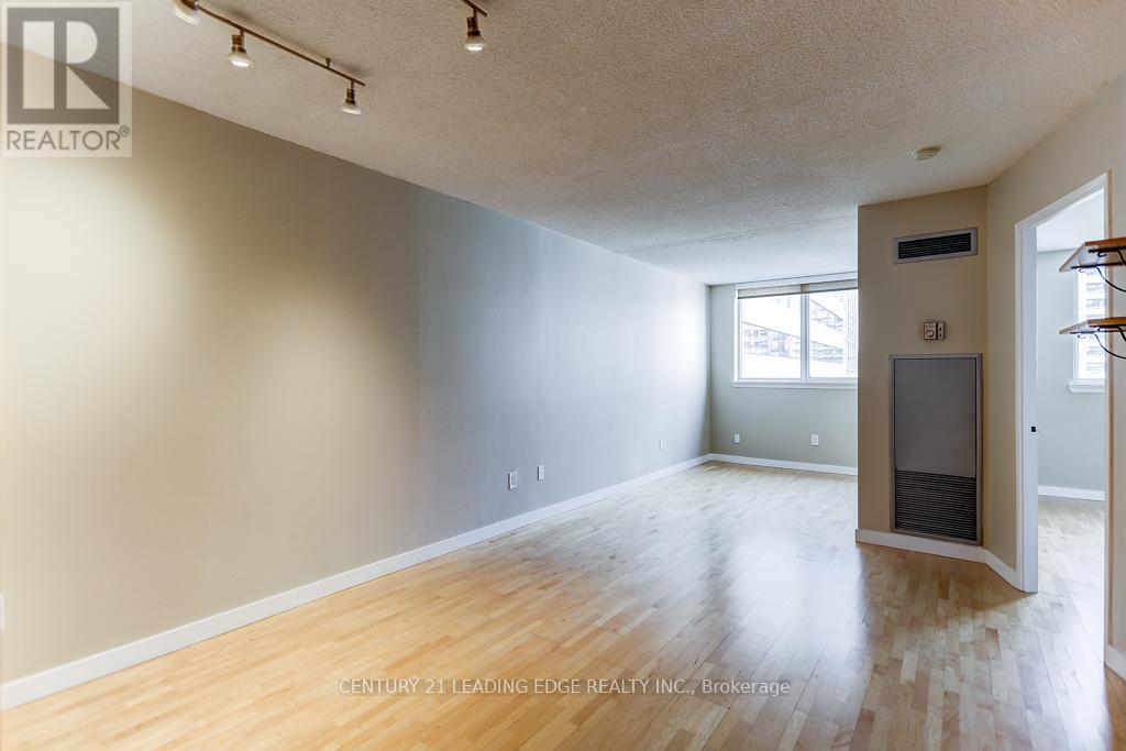 1416 - 1055 Bay Street, Toronto, Ontario  M5S 3A3 - Photo 2 - C13052912