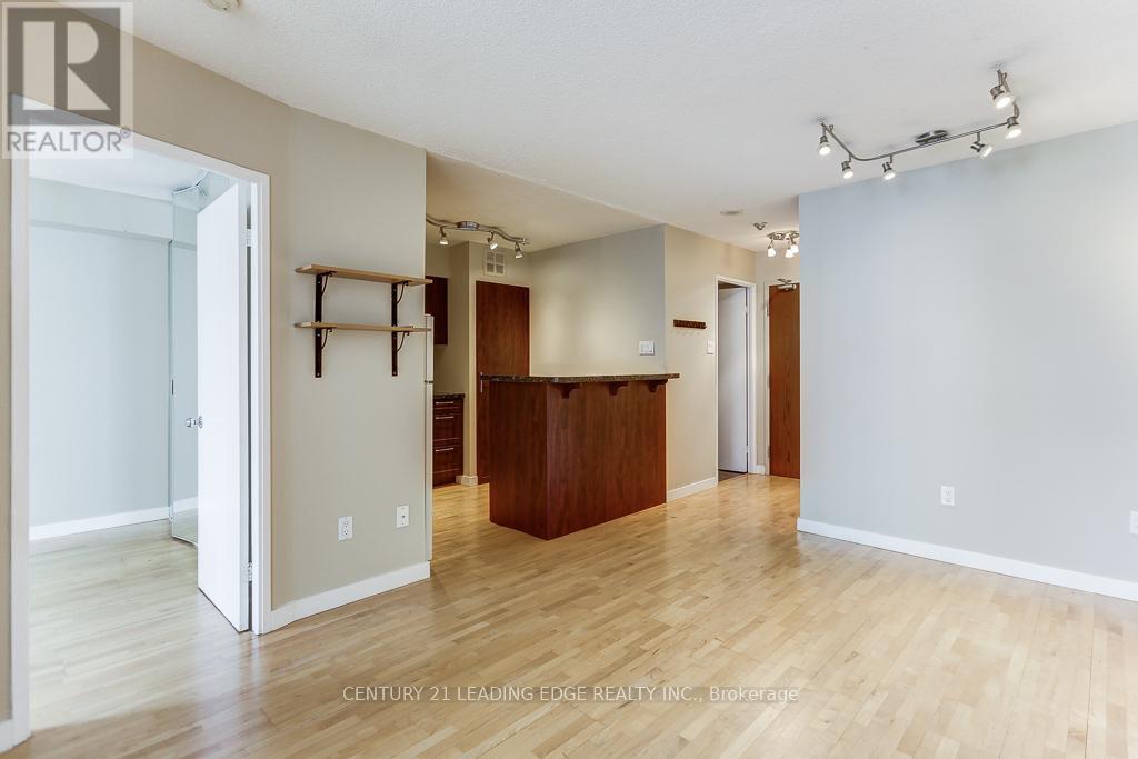 1416 - 1055 Bay Street, Toronto, Ontario  M5S 3A3 - Photo 4 - C13052912