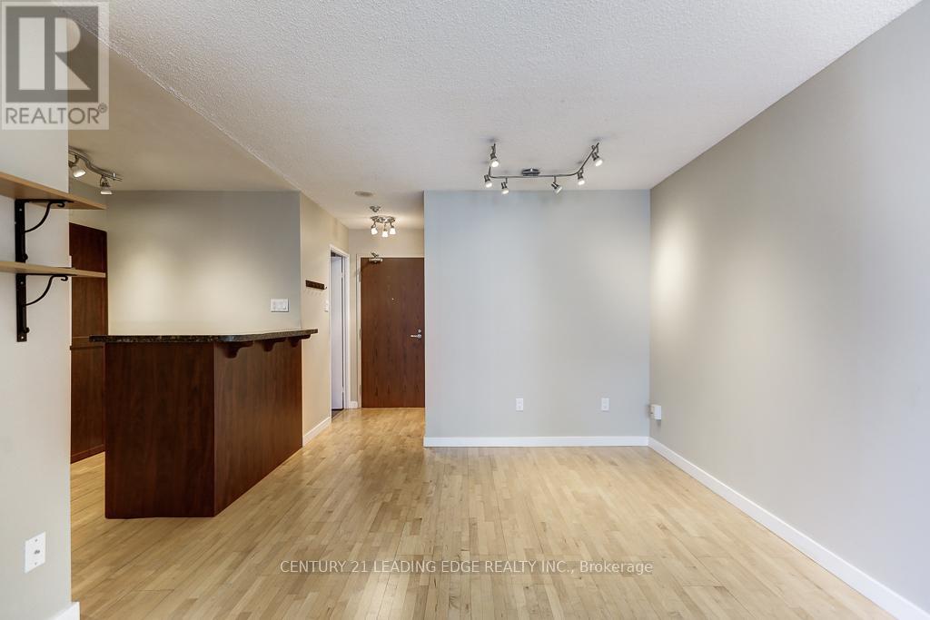 1416 - 1055 Bay Street, Toronto, Ontario  M5S 3A3 - Photo 5 - C13052912