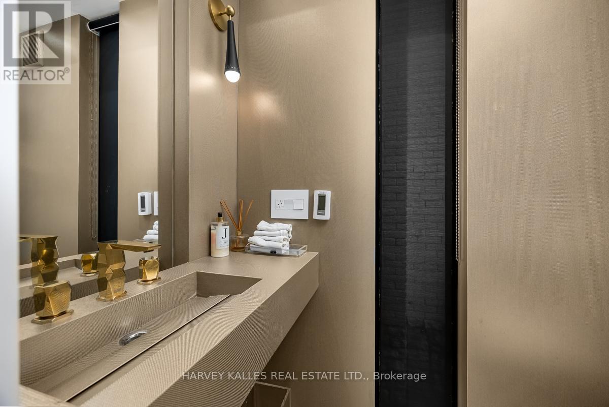 131 Balmoral Avenue, Toronto, Ontario  M4V 1J5 - Photo 8 - C13052936