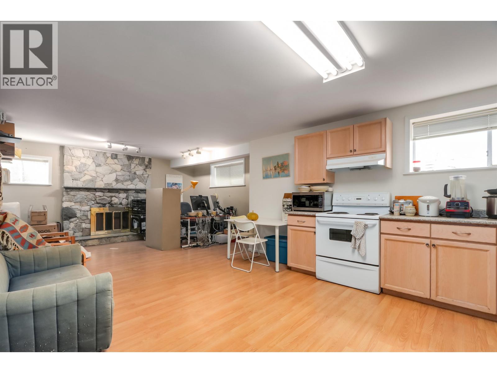 3712 Fir Street, Burnaby, British Columbia  V5G 2A5 - Photo 19 - R3116384