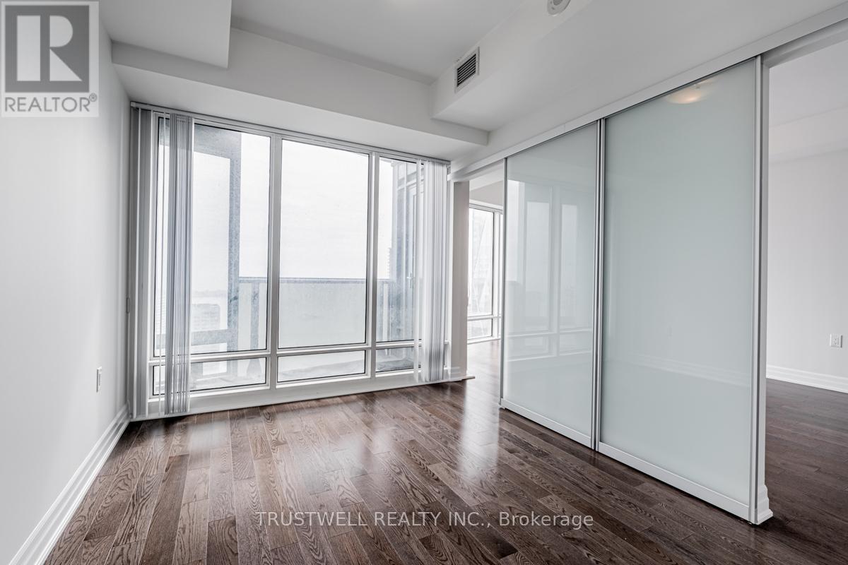 4301 - 8 The Esplanade, Toronto, Ontario  M5E 0A6 - Photo 19 - C13052998