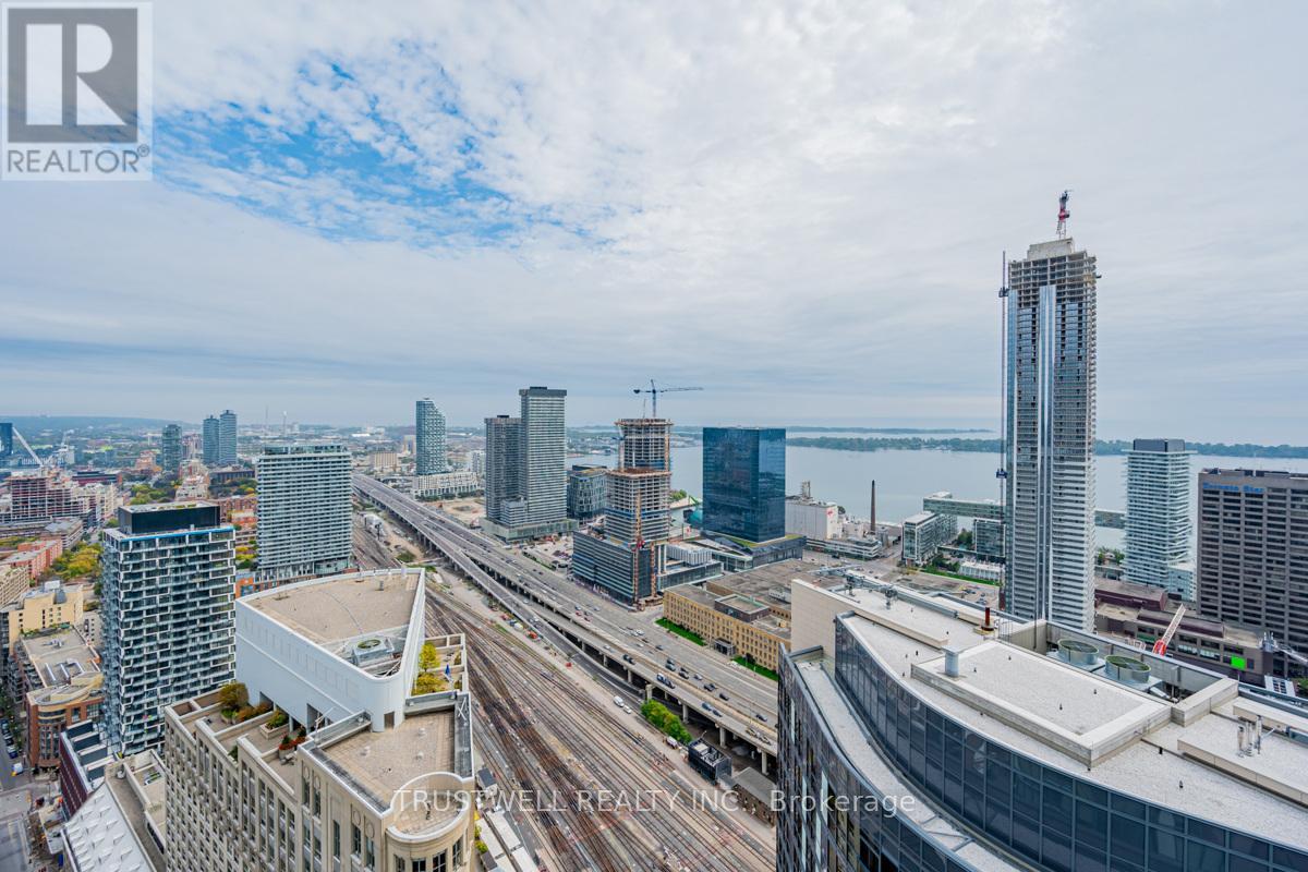 4301 - 8 The Esplanade, Toronto, Ontario  M5E 0A6 - Photo 24 - C13052998