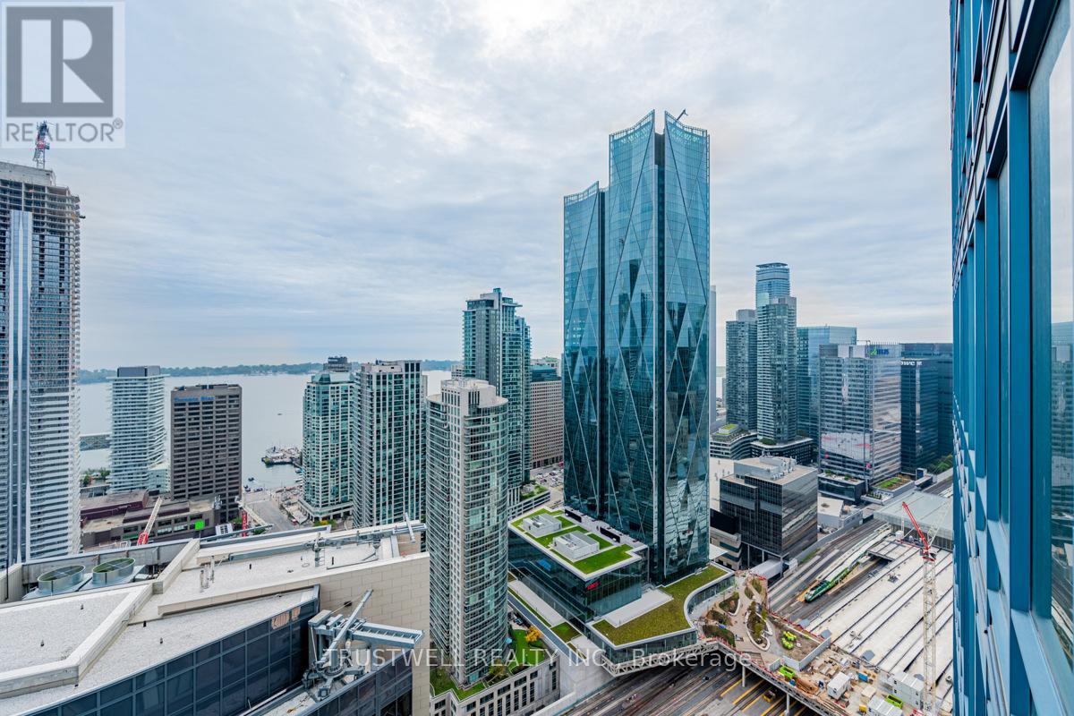 4301 - 8 The Esplanade, Toronto, Ontario  M5E 0A6 - Photo 25 - C13052998