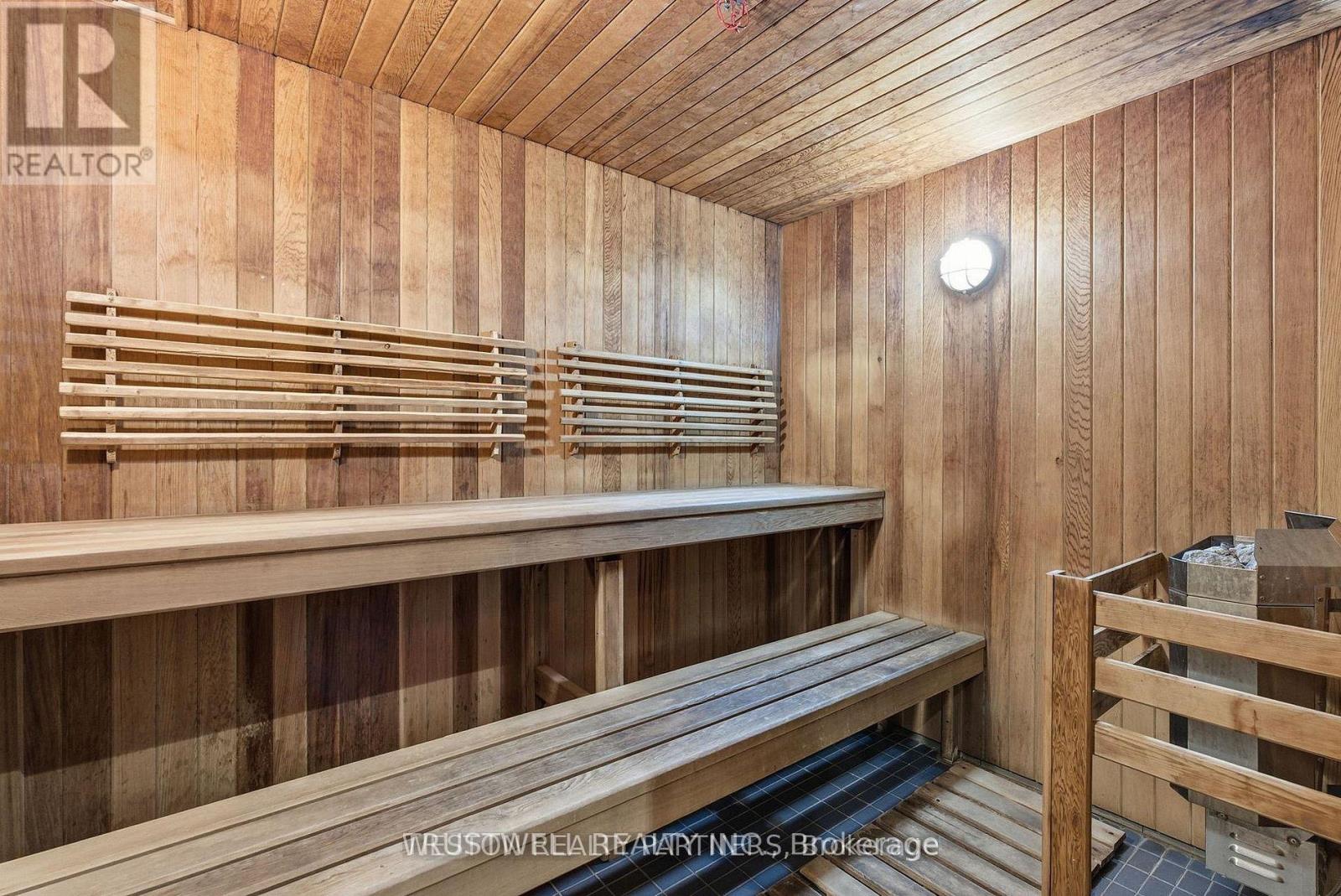 4301 - 8 The Esplanade, Toronto, Ontario  M5E 0A6 - Photo 29 - C13052998