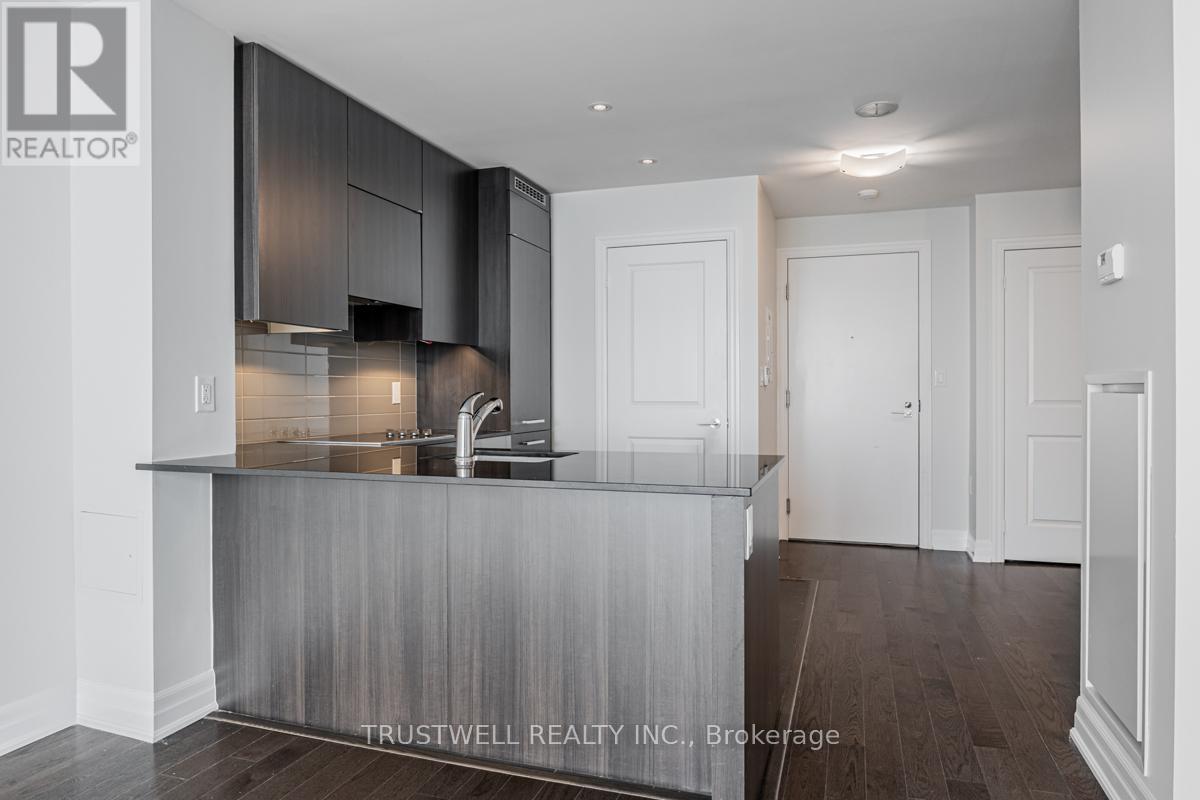 4301 - 8 The Esplanade, Toronto, Ontario  M5E 0A6 - Photo 5 - C13052998