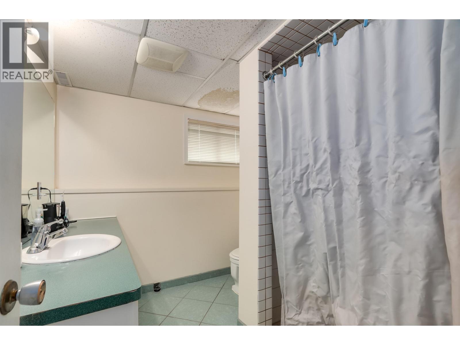 3712 Fir Street, Burnaby, British Columbia  V5G 2A5 - Photo 25 - R3116384