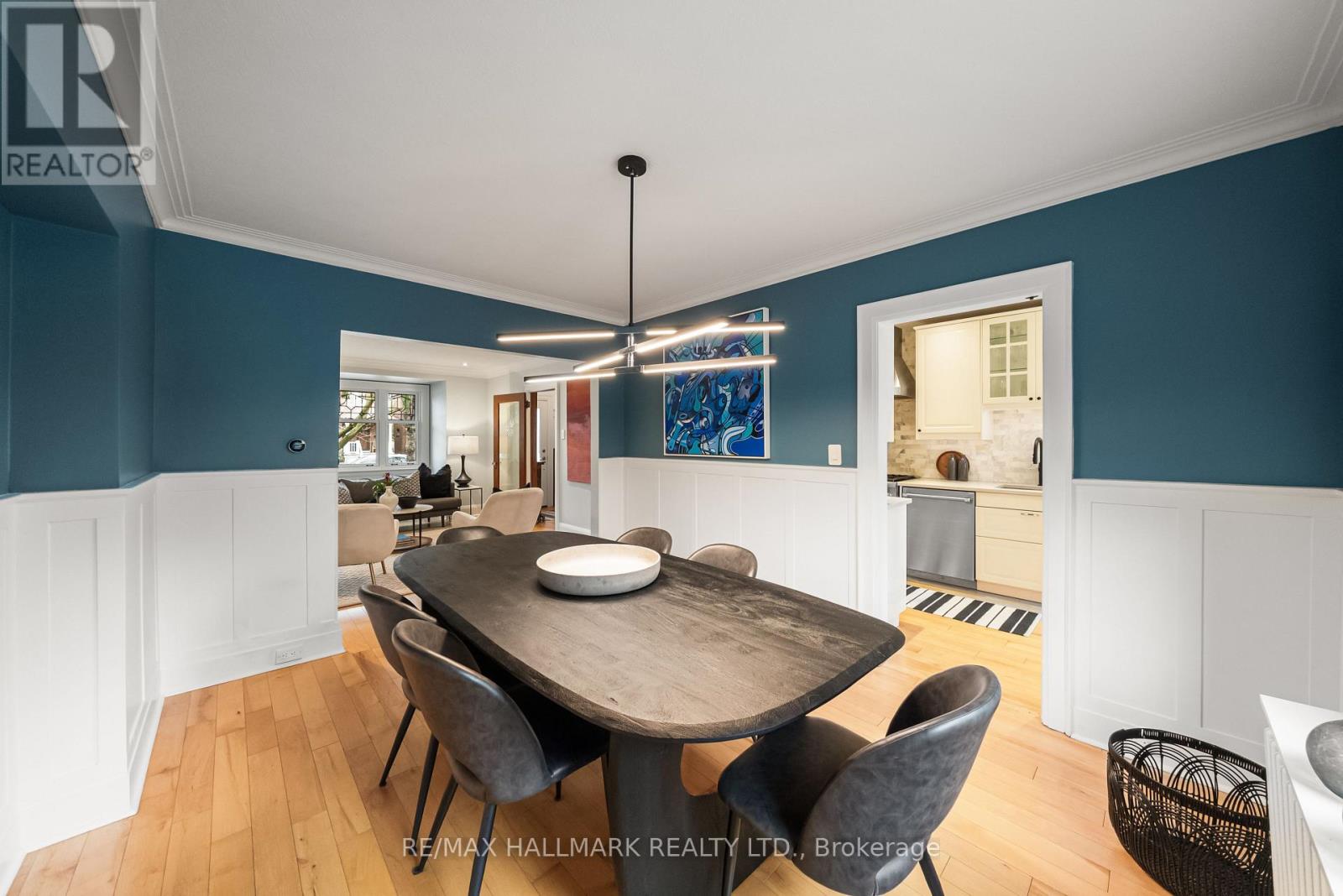 24 Ronan Avenue, Toronto, Ontario  M4N 2X9 - Photo 10 - C13053072