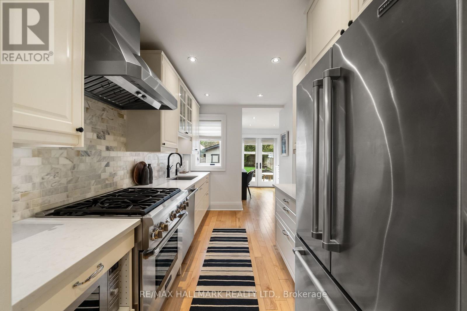 24 Ronan Avenue, Toronto, Ontario  M4N 2X9 - Photo 12 - C13053072