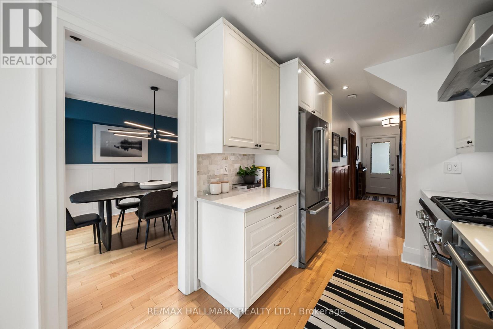 24 Ronan Avenue, Toronto, Ontario  M4N 2X9 - Photo 15 - C13053072