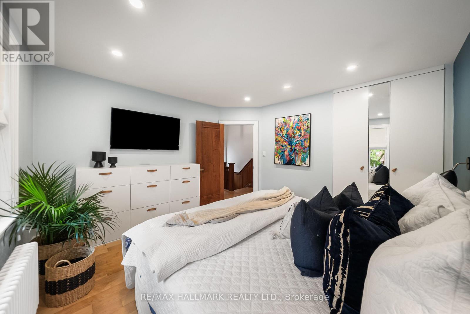 24 Ronan Avenue, Toronto, Ontario  M4N 2X9 - Photo 21 - C13053072