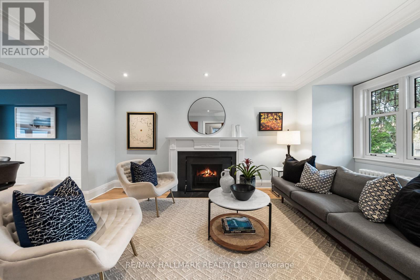 24 Ronan Avenue, Toronto, Ontario  M4N 2X9 - Photo 4 - C13053072