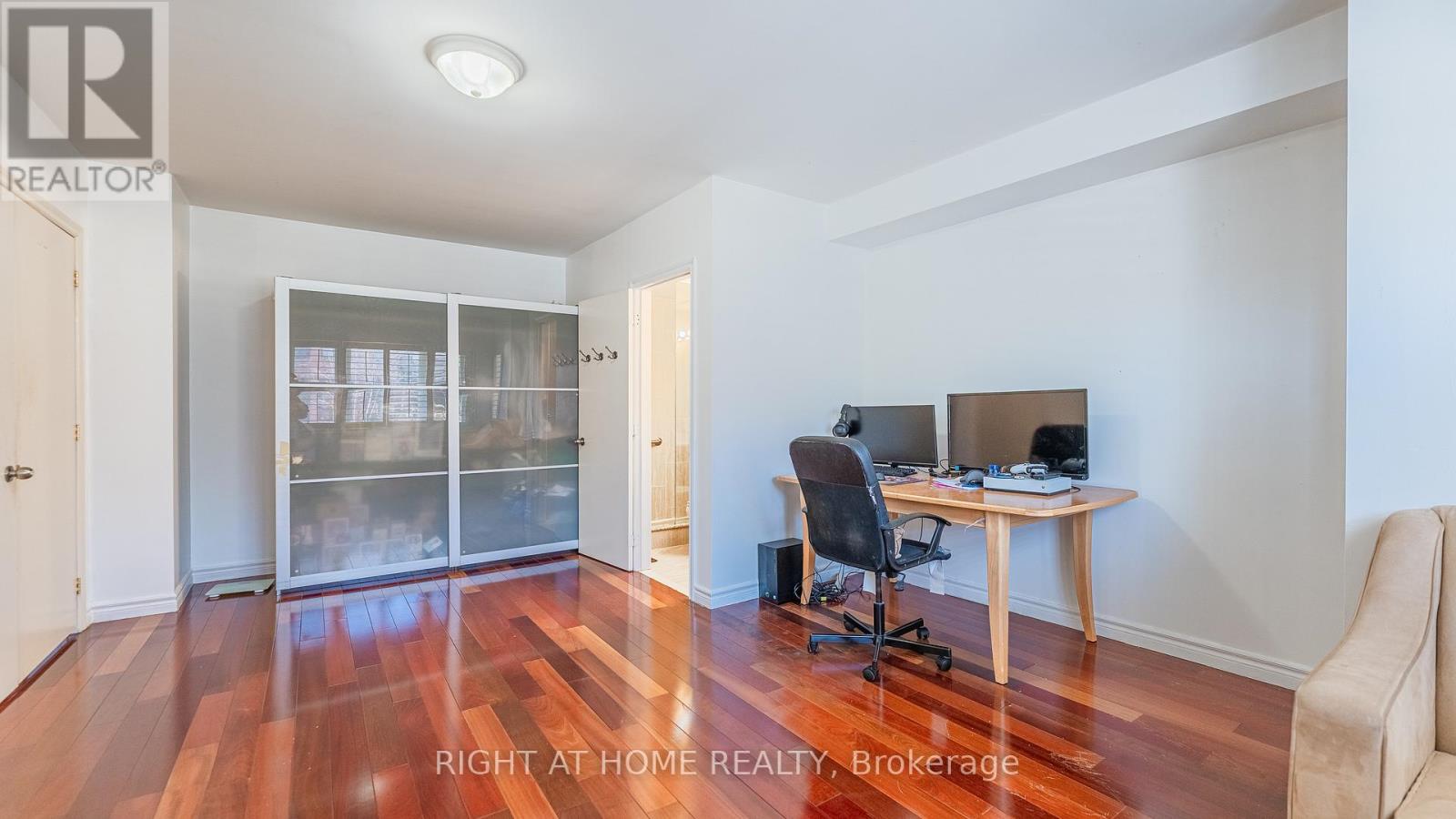 18 Rusholme Road, Toronto, Ontario  M6J 3H4 - Photo 21 - C13053078