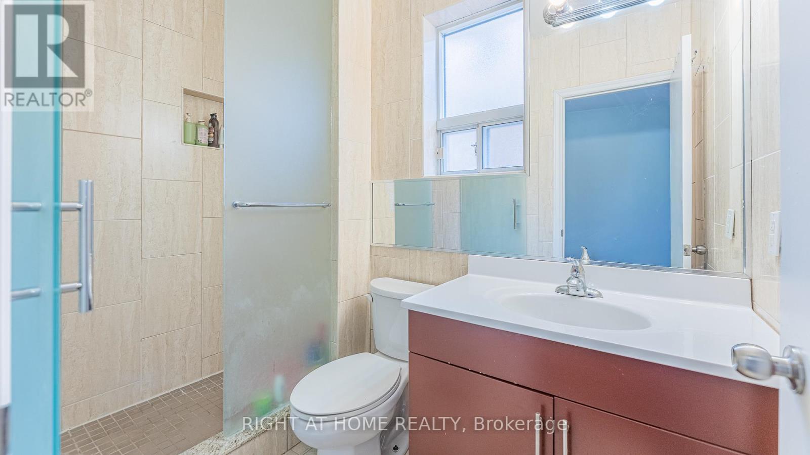 18 Rusholme Road, Toronto, Ontario  M6J 3H4 - Photo 27 - C13053078