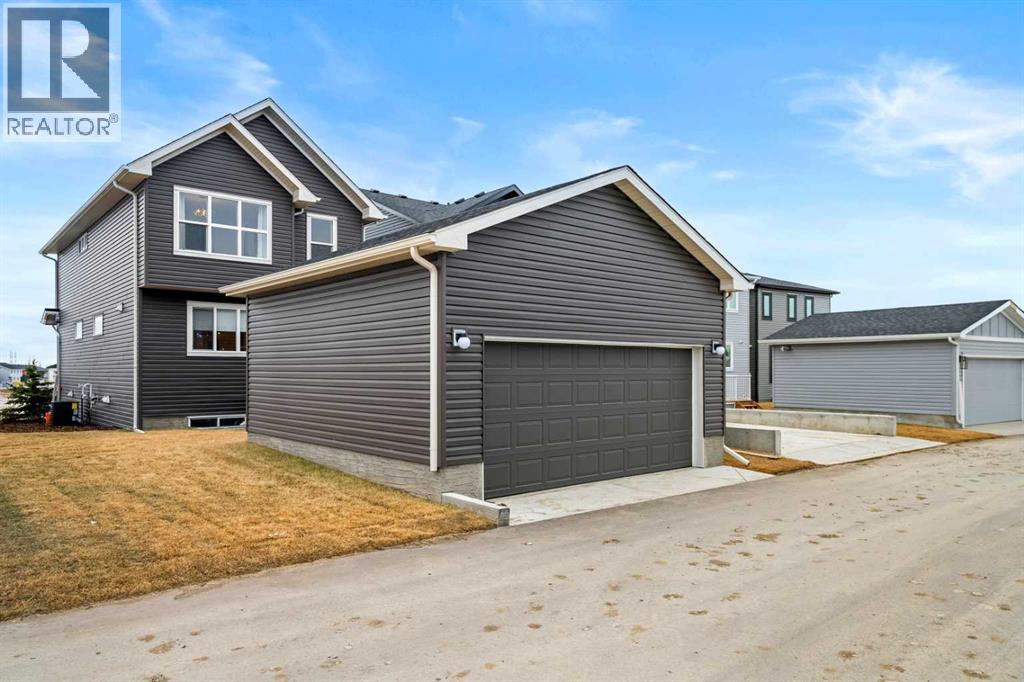 545 Bridgeport Street, Chestermere, Alberta  T1X 3E1 - Photo 41 - A2285499