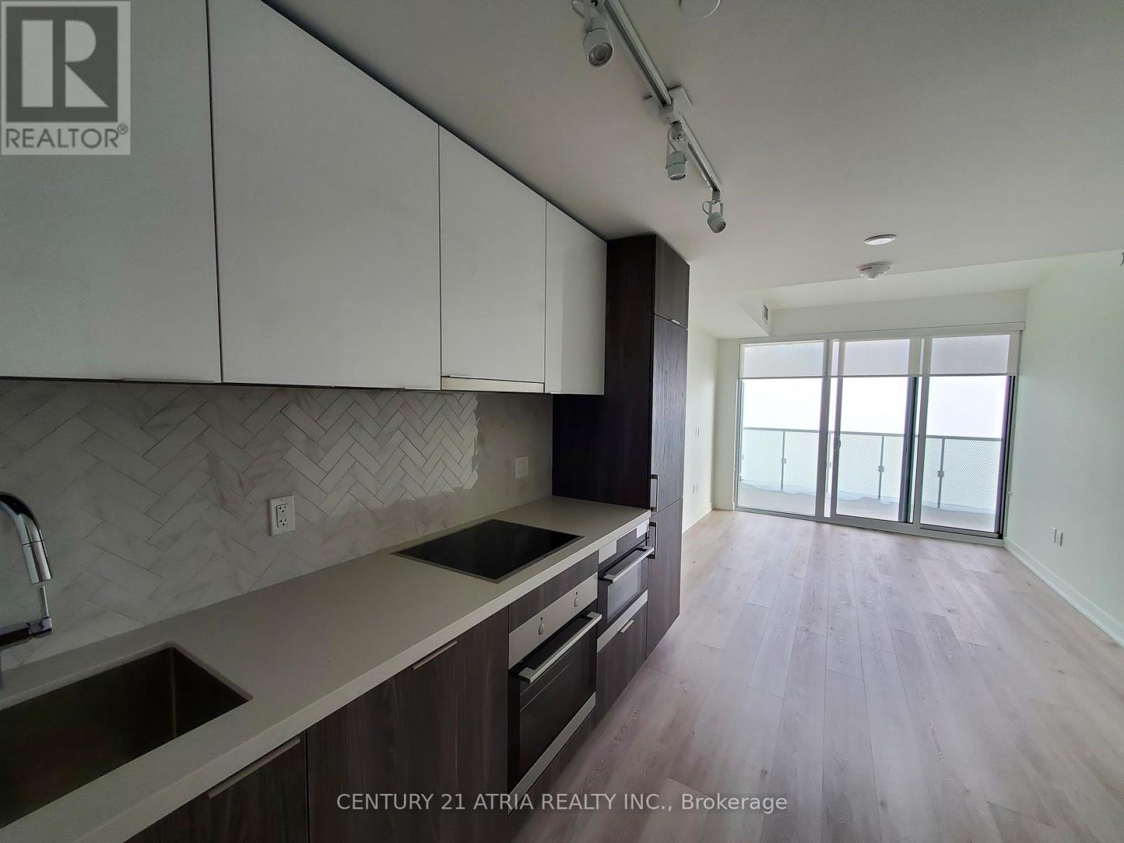 2910 - 15 Queens Quay E, Toronto, Ontario  M5E 0C5 - Photo 2 - C13053090