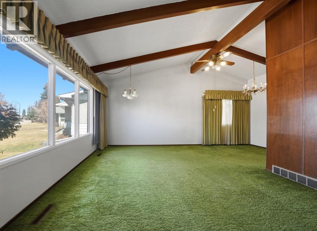 3301 41 Avenue, Red Deer, Alberta  T4N 2X5 - Photo 5 - A2304511