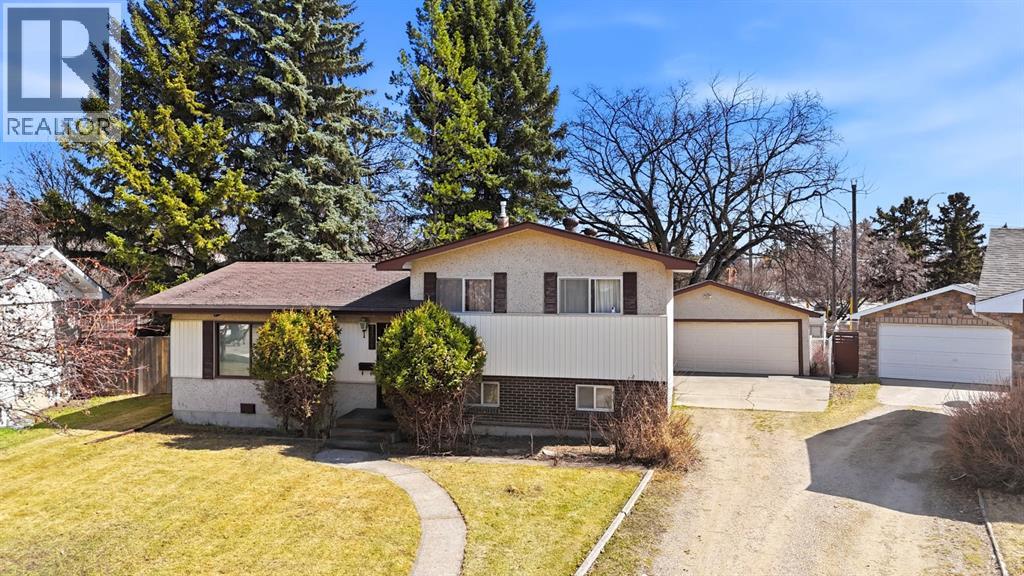 3301 41 Avenue, Red Deer, Alberta  T4N 2X5 - Photo 3 - A2304511