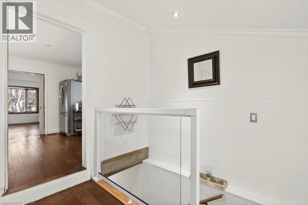 9 Morton Avenue, Dundas, Ontario  L9H 2P4 - Photo 39 - 40819946