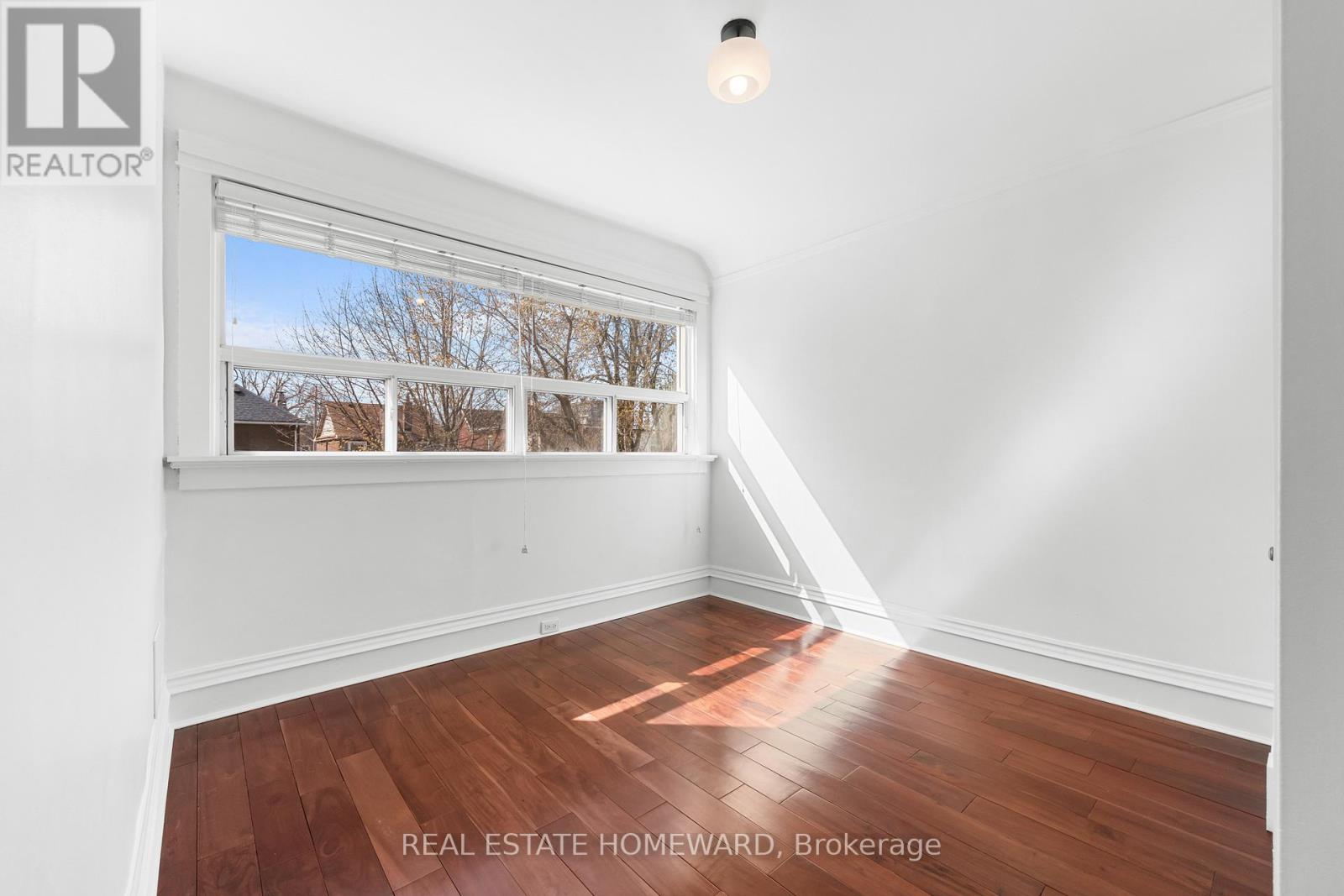 93 Newmarket Avenue, Toronto, Ontario  M4C 1W1 - Photo 15 - E13052780