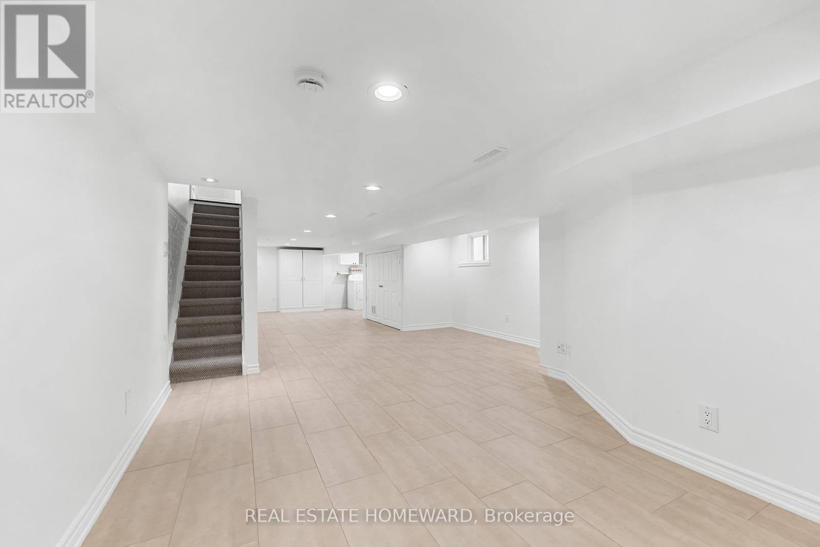 93 Newmarket Avenue, Toronto, Ontario  M4C 1W1 - Photo 21 - E13052780