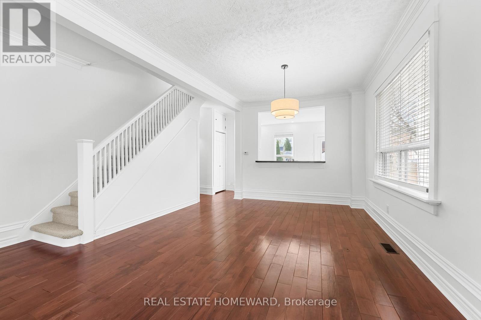 93 Newmarket Avenue, Toronto, Ontario  M4C 1W1 - Photo 6 - E13052780