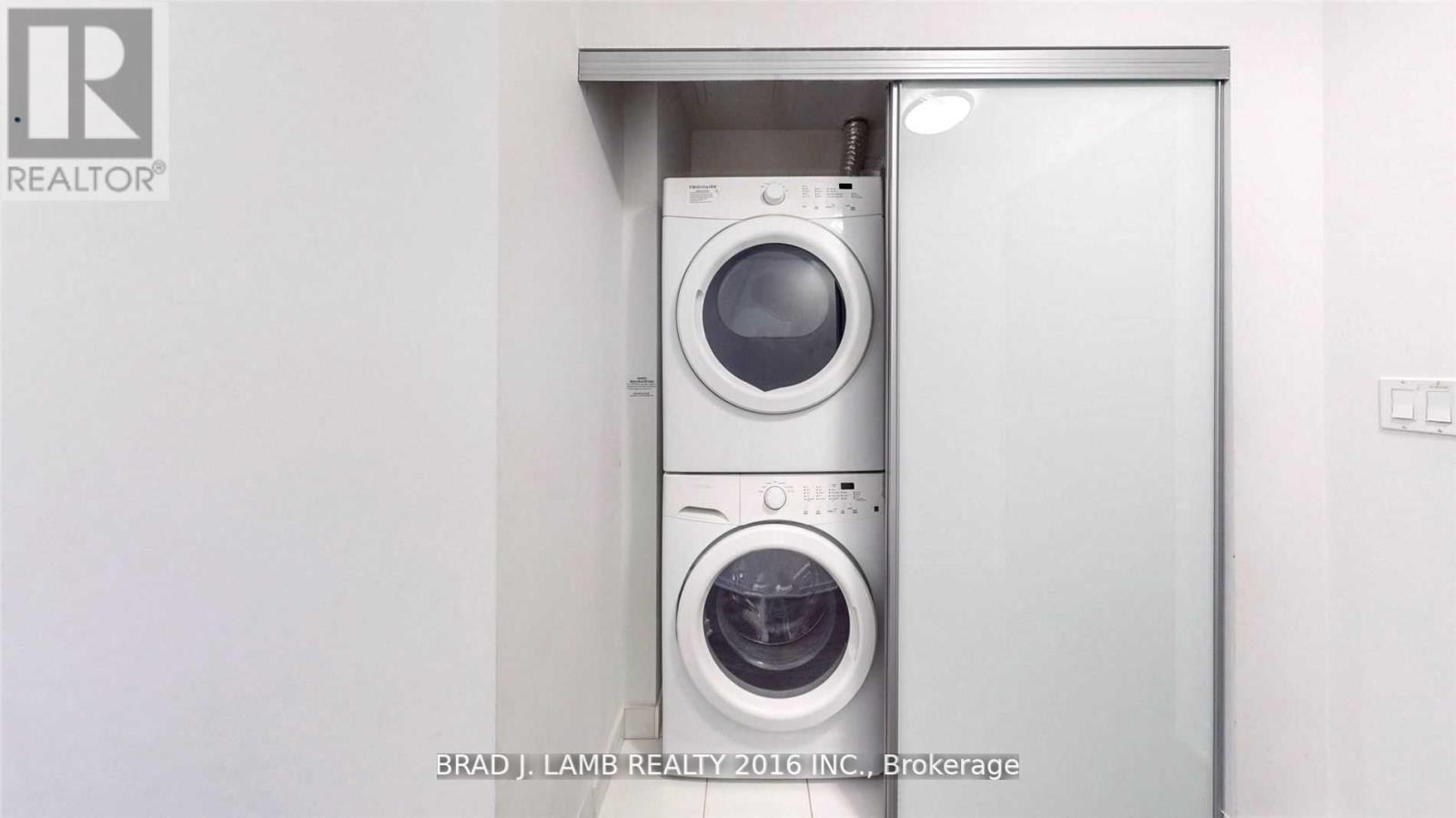 502 - 1238 Dundas Street E, Toronto, Ontario  M4M 1S3 - Photo 13 - E13052952