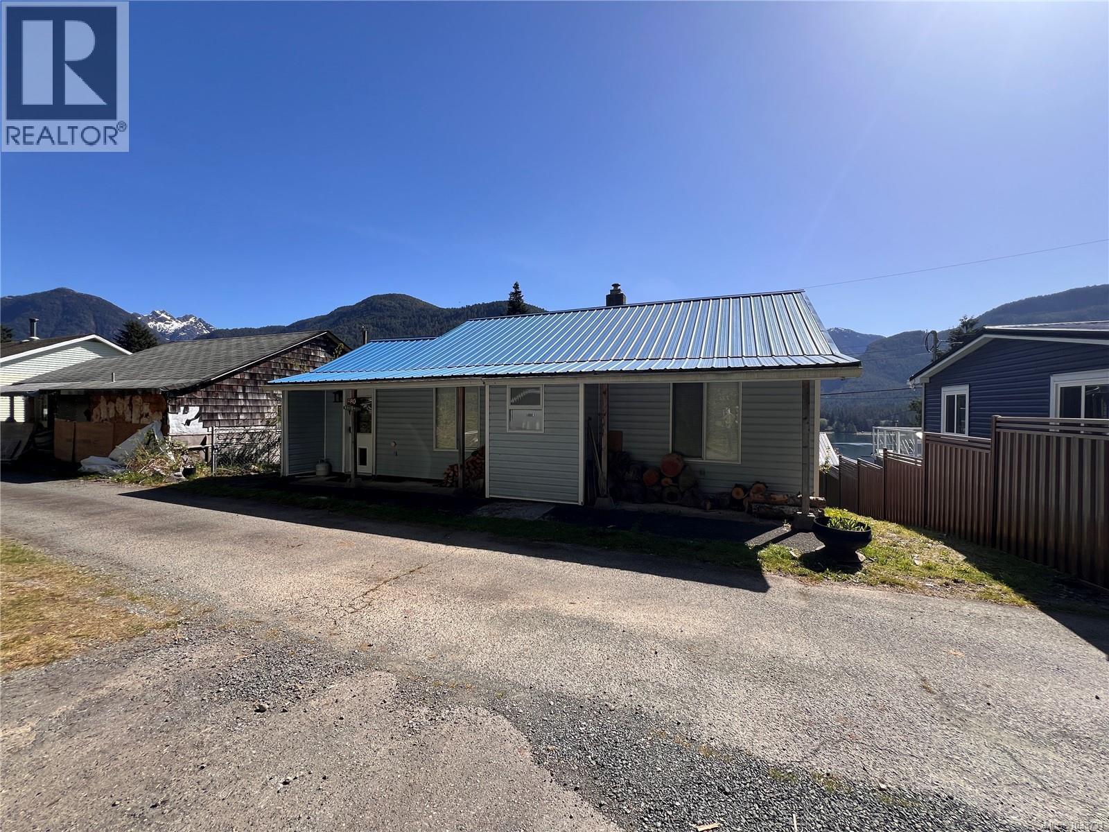 580 Cardiac Climb, Tahsis, British Columbia  V0R 1X0 - Photo 12 - 1033731