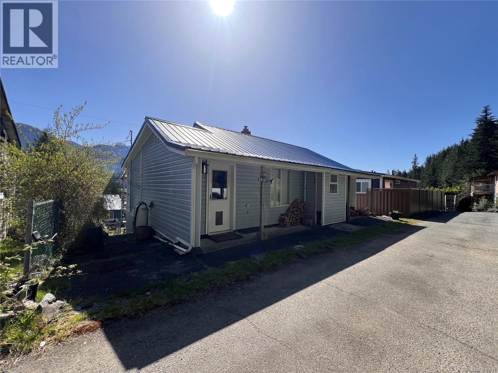 580 Cardiac Climb, Tahsis, British Columbia  V0R 1X0 - Photo 13 - 1033731