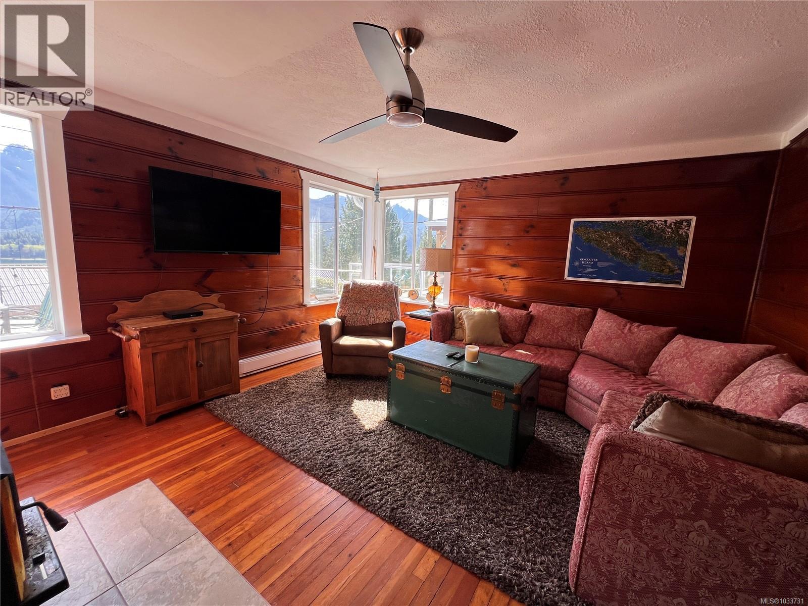 580 Cardiac Climb, Tahsis, British Columbia  V0R 1X0 - Photo 14 - 1033731