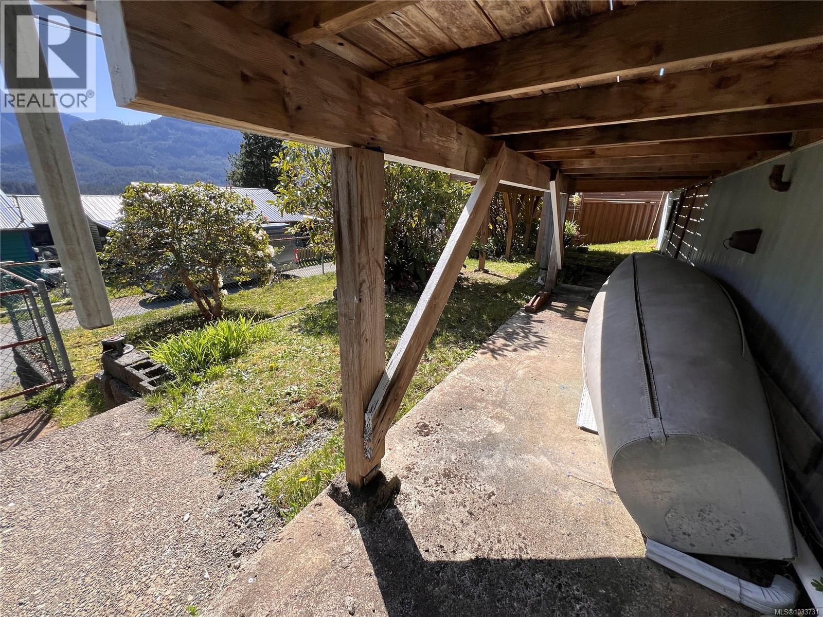 580 Cardiac Climb, Tahsis, British Columbia  V0R 1X0 - Photo 23 - 1033731